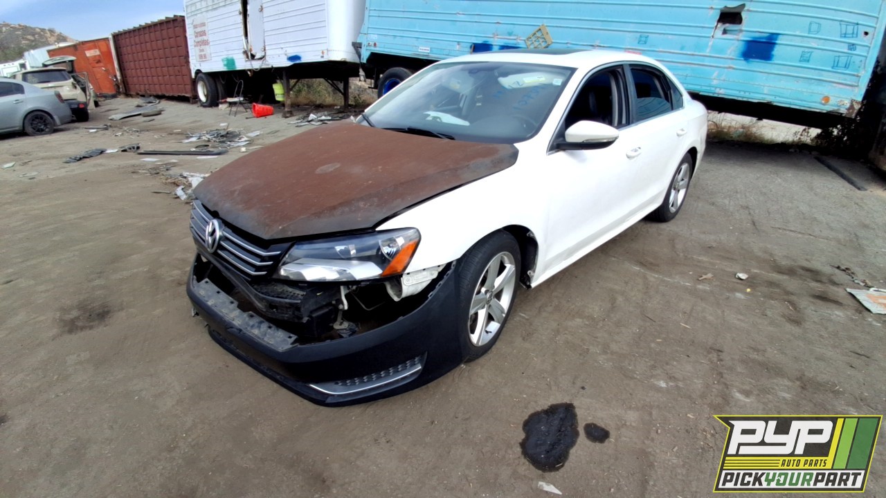 2012 VOLKSWAGEN PASSAT partes disponibles