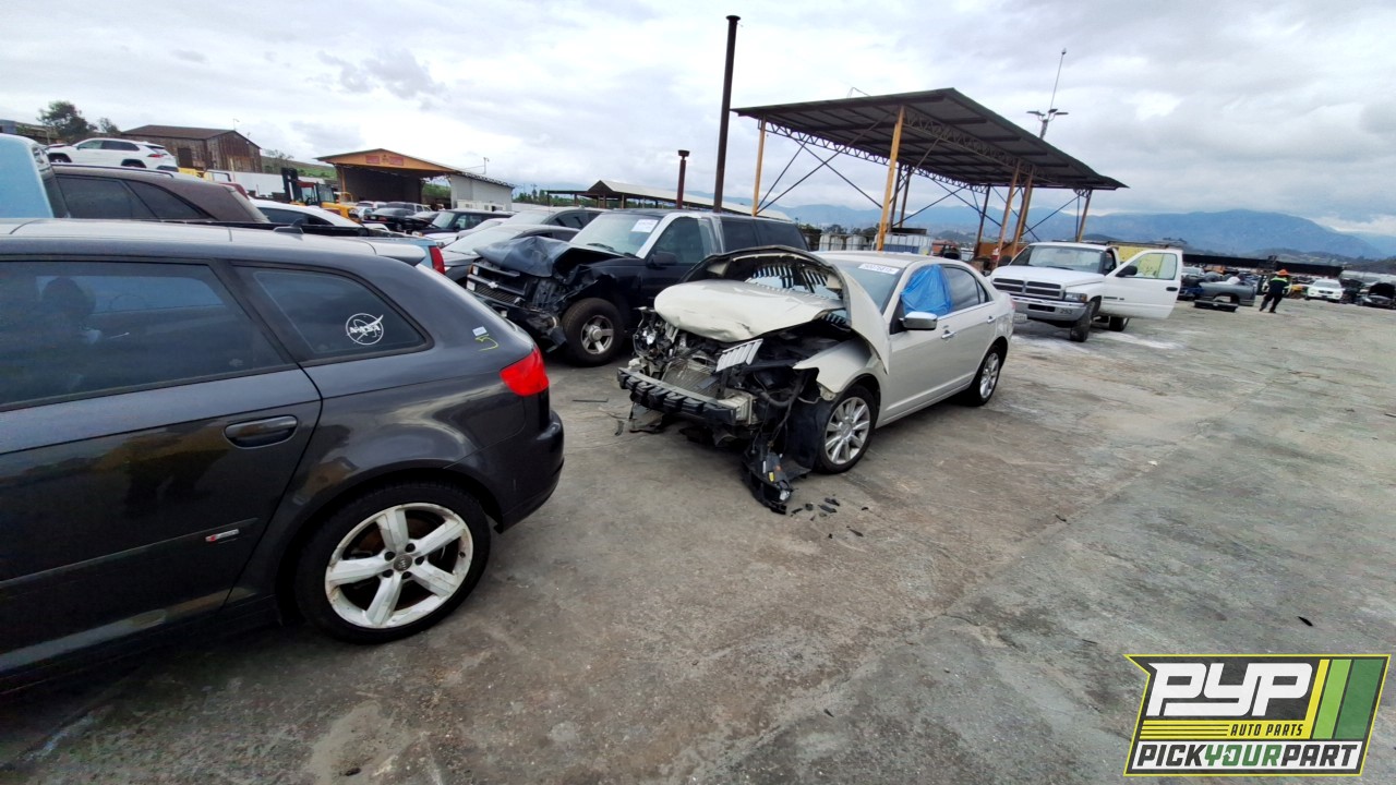2010 LINCOLN MKZ available for parts