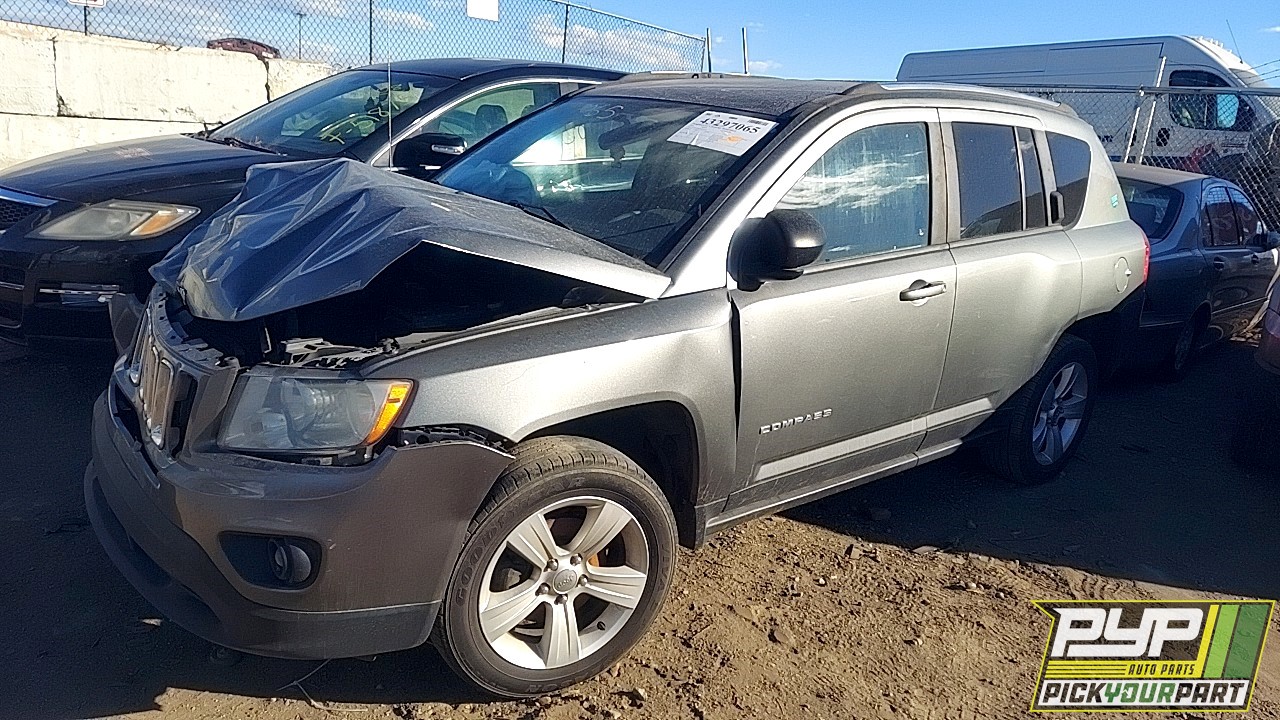 2013 JEEP COMPASS partes disponibles
