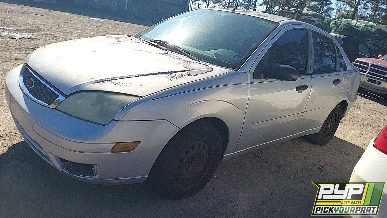 2005 FORD FOCUS available for parts