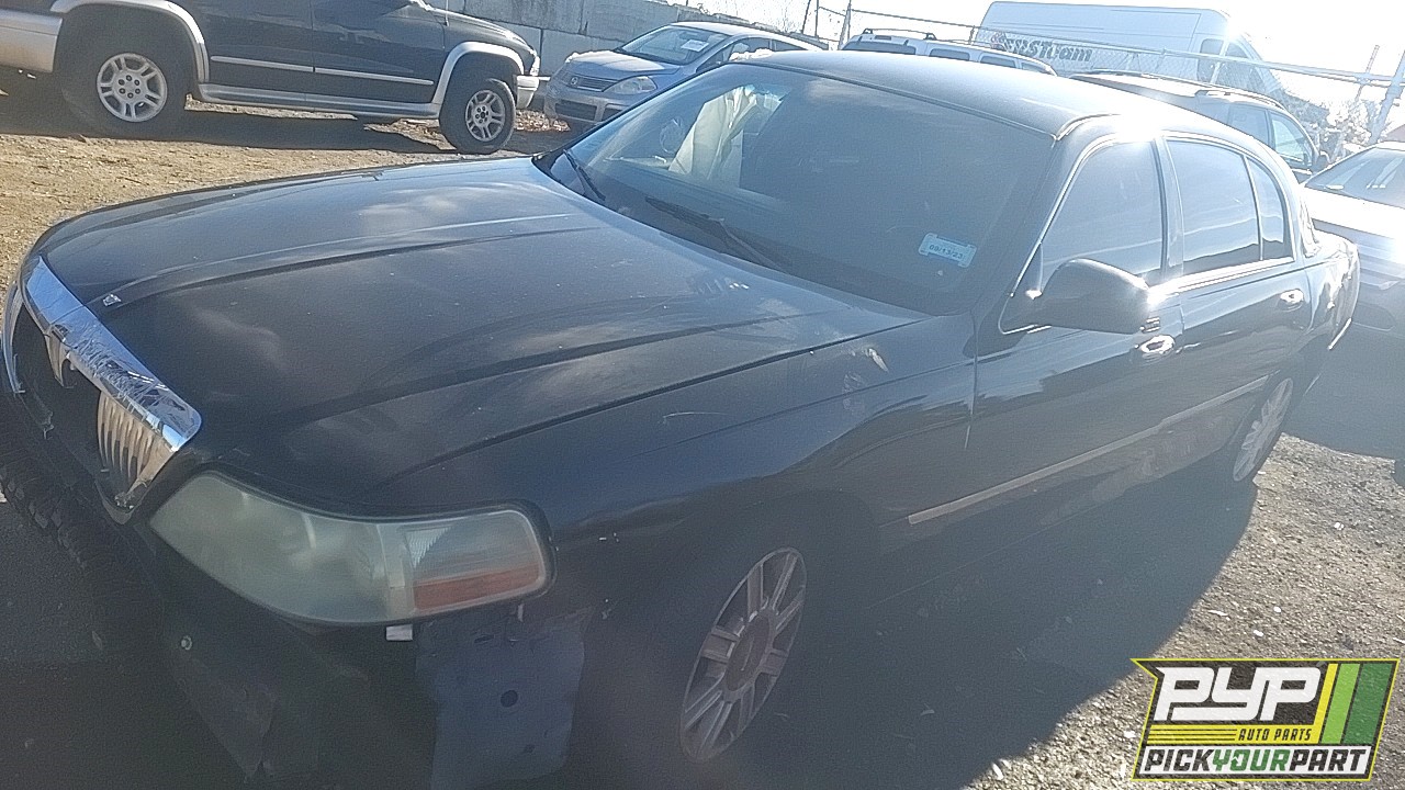 2007 LINCOLN TOWN CAR available for parts