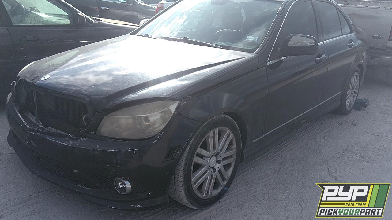 2008 MERCEDES-BENZ C300 partes disponibles