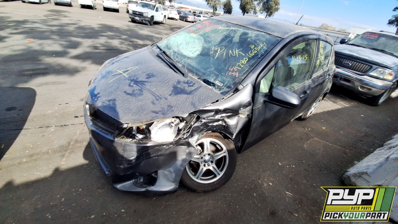 2012 TOYOTA YARIS partes disponibles