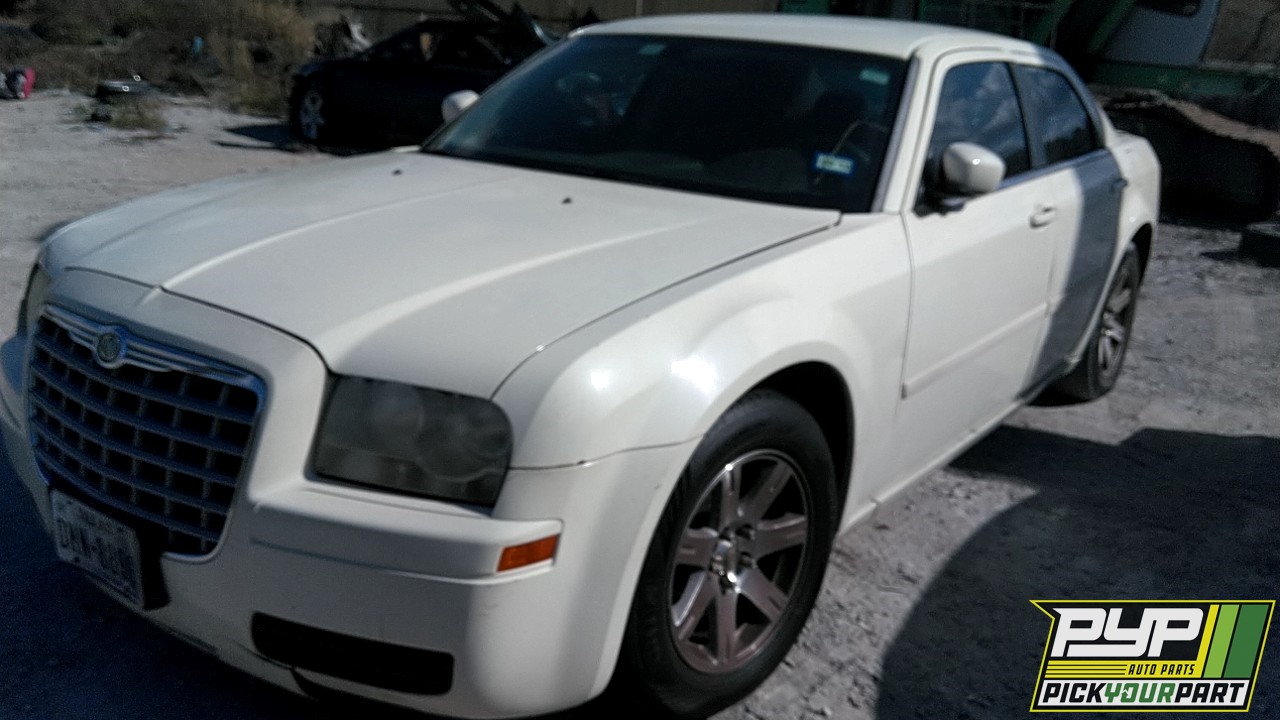 2006 CHRYSLER 300 available for parts