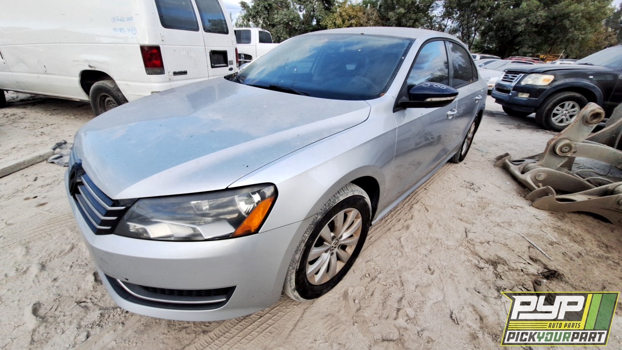 2012 VOLKSWAGEN PASSAT partes disponibles