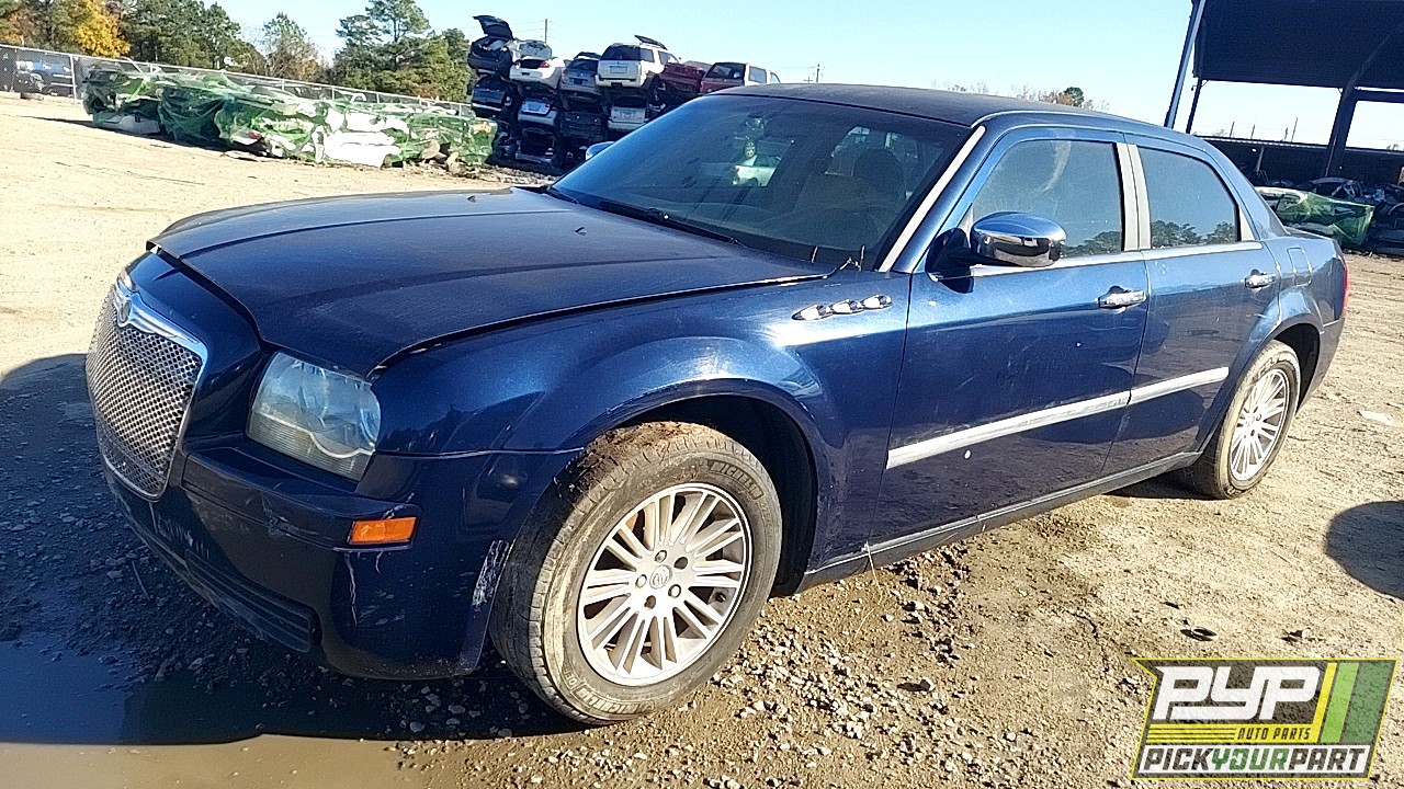 2006 CHRYSLER 300 available for parts