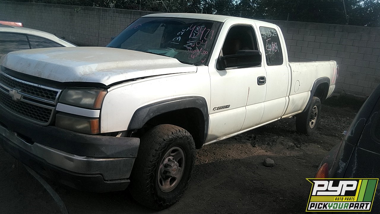 2004 CHEVROLET SILVERADO 2500 HD partes disponibles