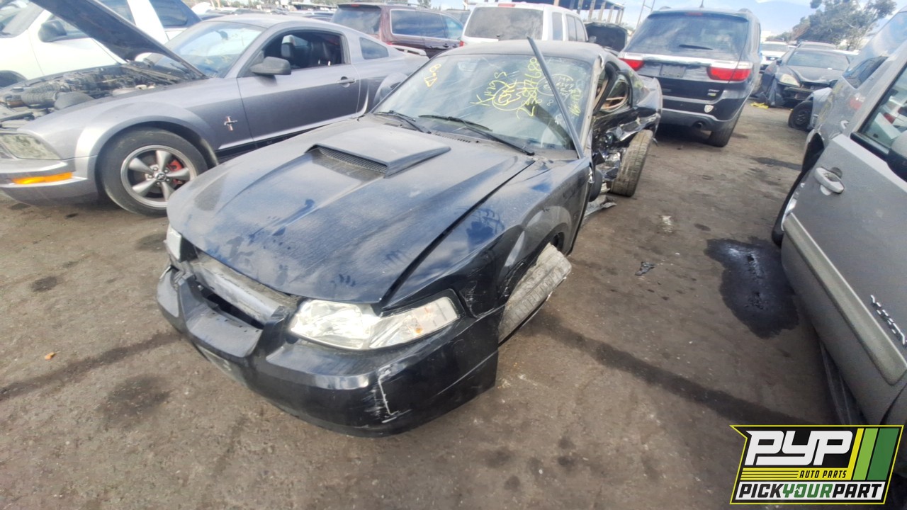 2003 FORD MUSTANG partes disponibles