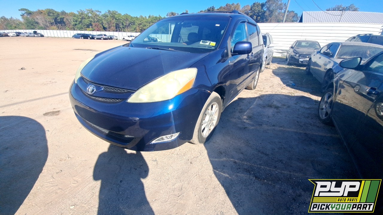 2006 TOYOTA SIENNA available for parts