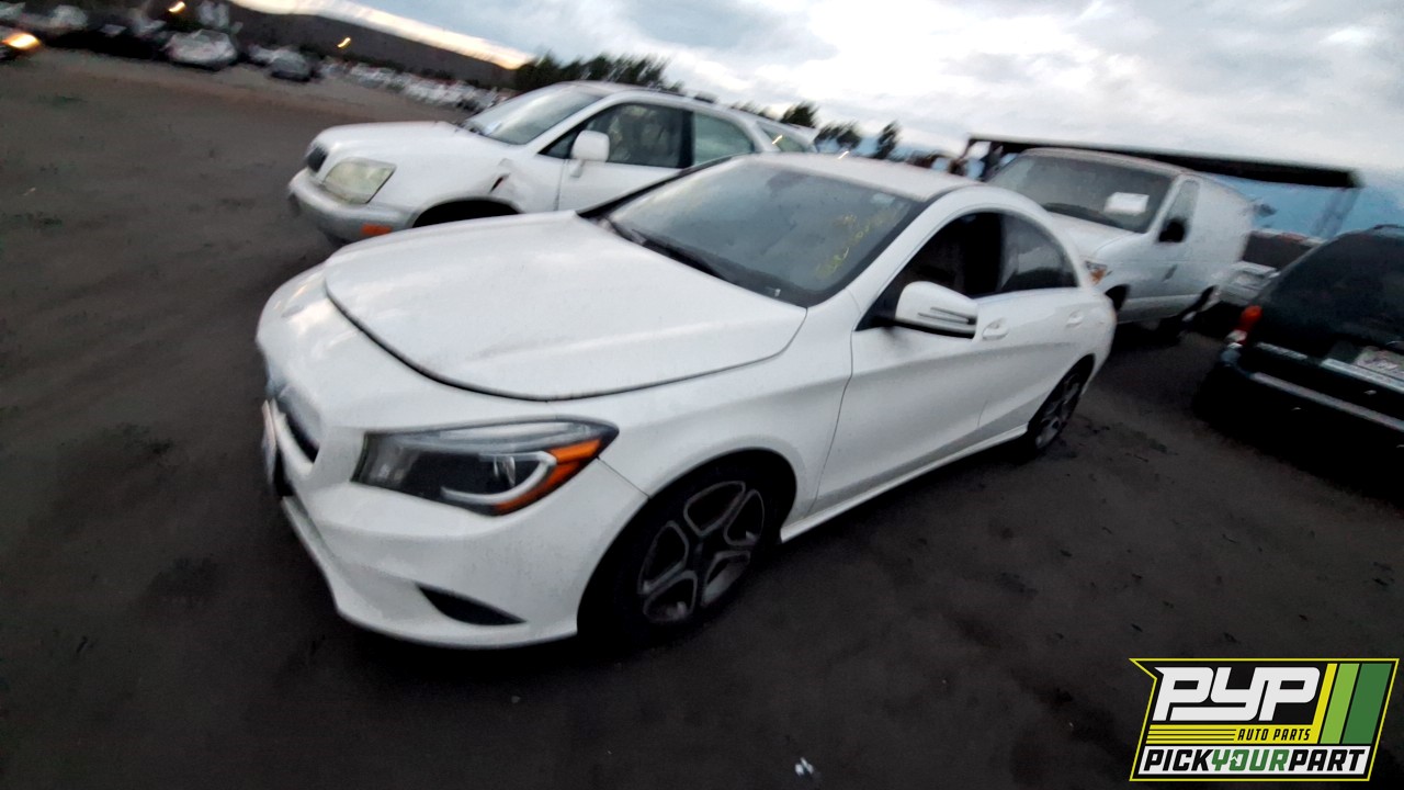 2014 MERCEDES-BENZ CLA250 partes disponibles