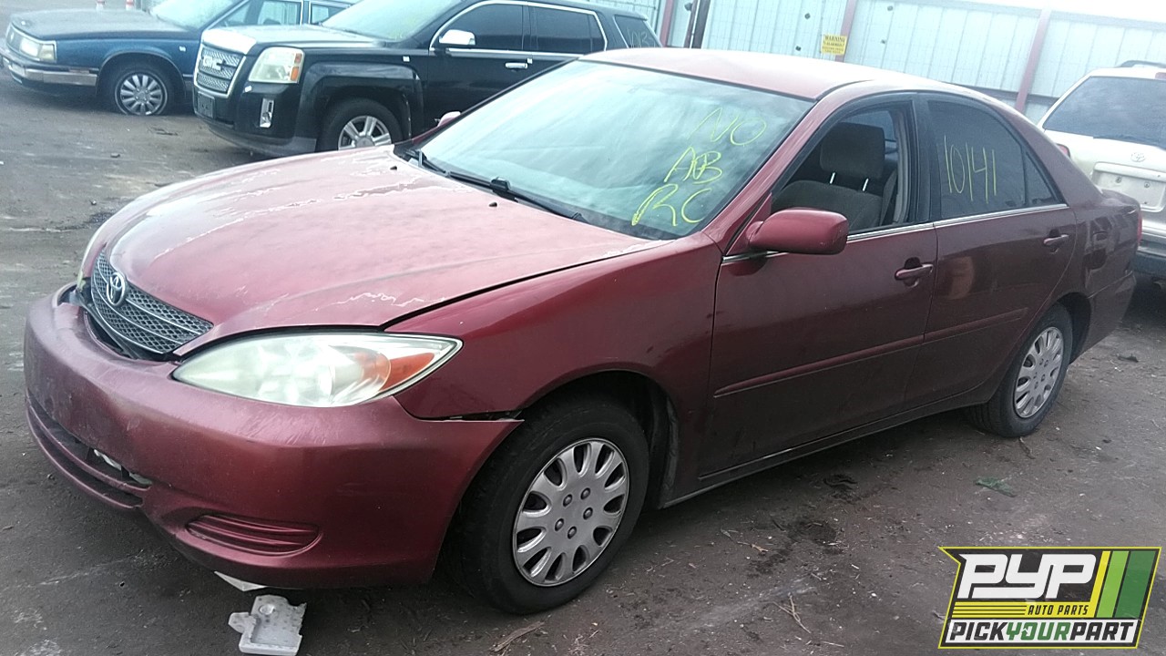2004 TOYOTA CAMRY partes disponibles