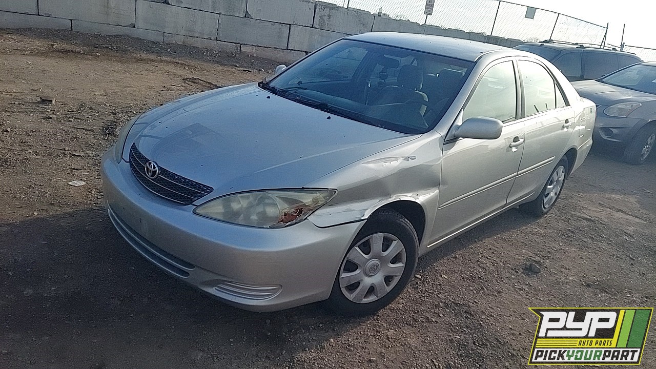 2003 TOYOTA CAMRY partes disponibles