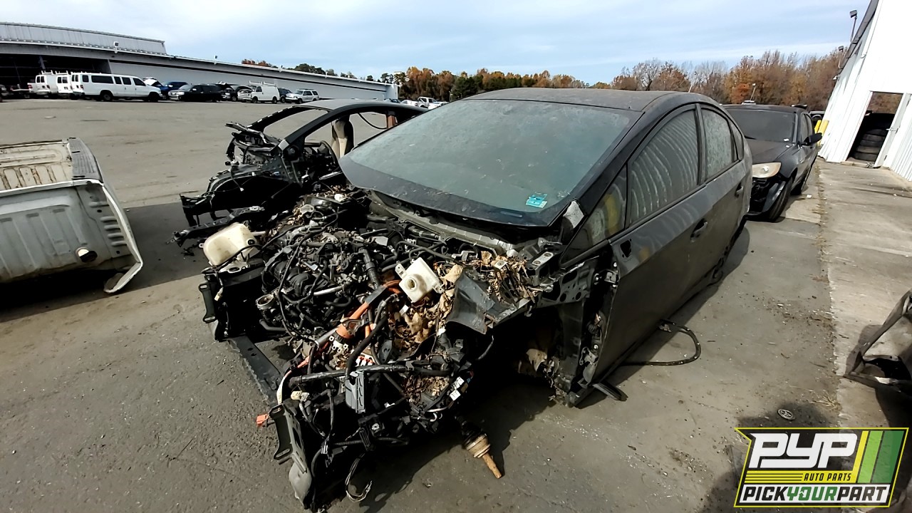 2013 TOYOTA PRIUS partes disponibles