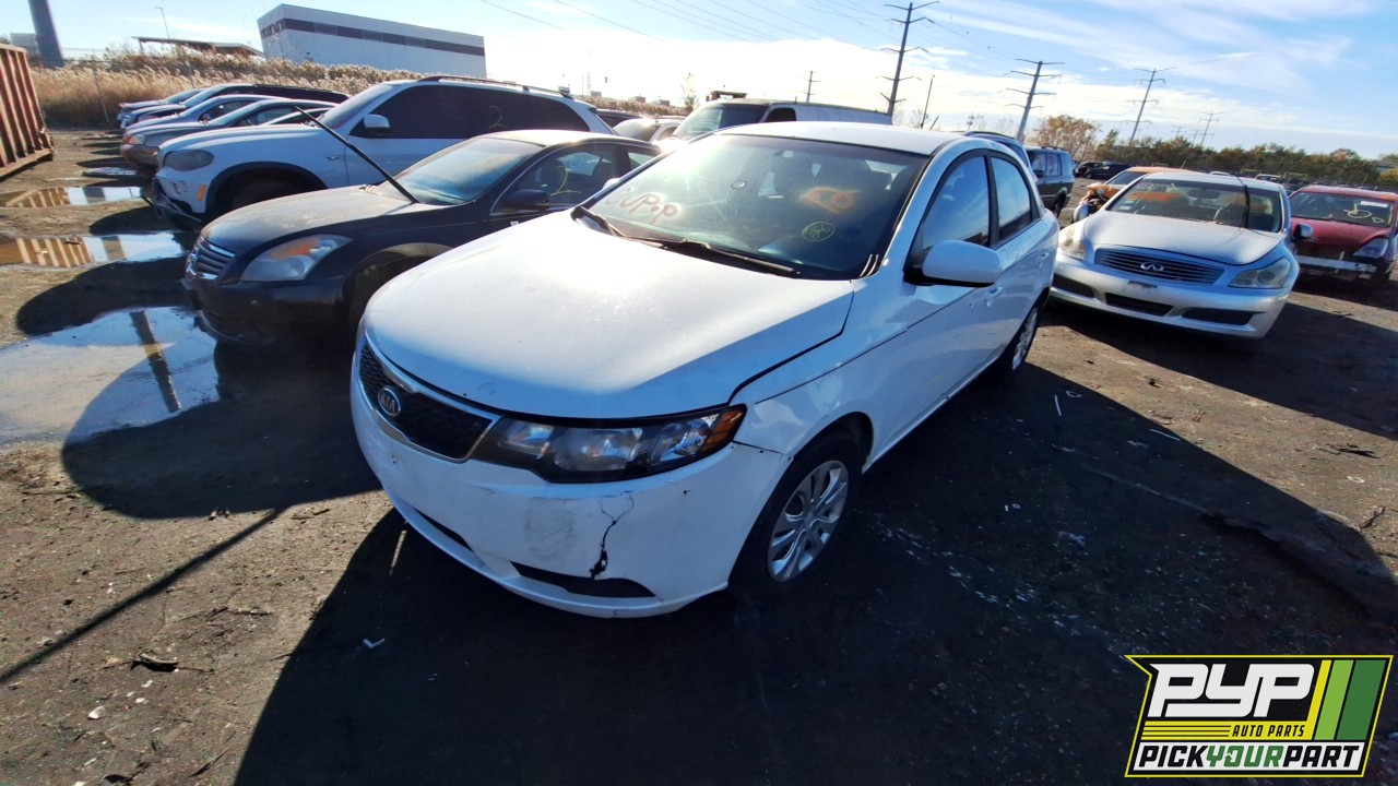 2013 KIA FORTE available for parts
