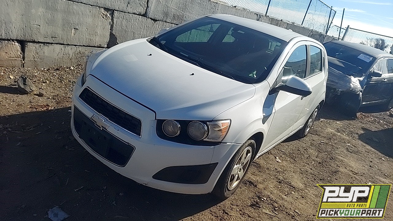 2016 CHEVROLET SONIC partes disponibles