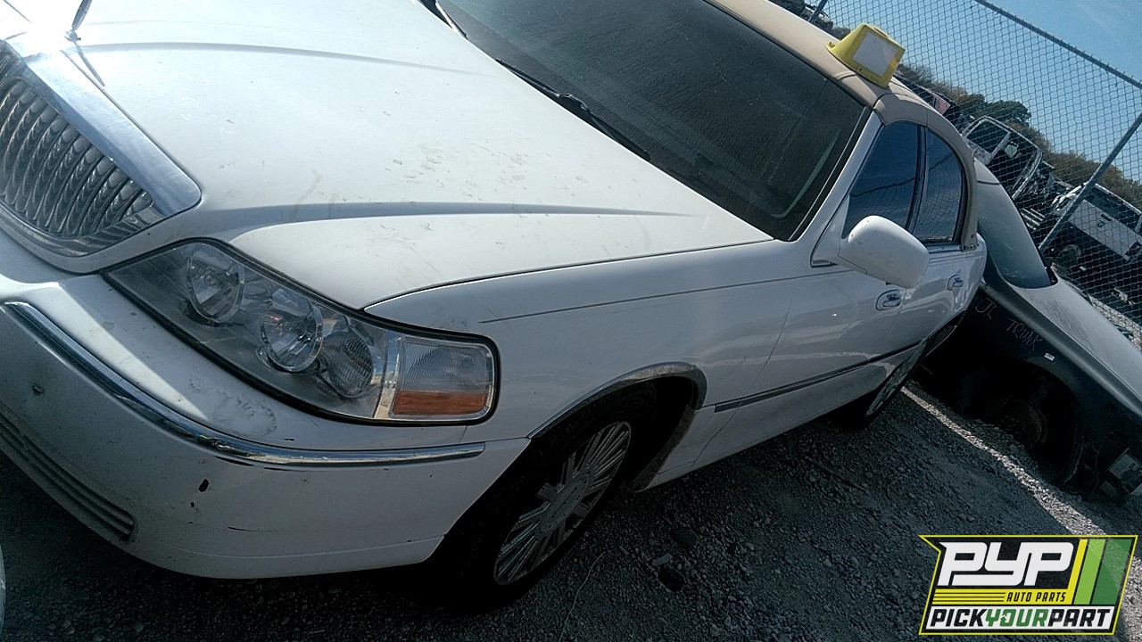 2005 LINCOLN TOWN CAR partes disponibles