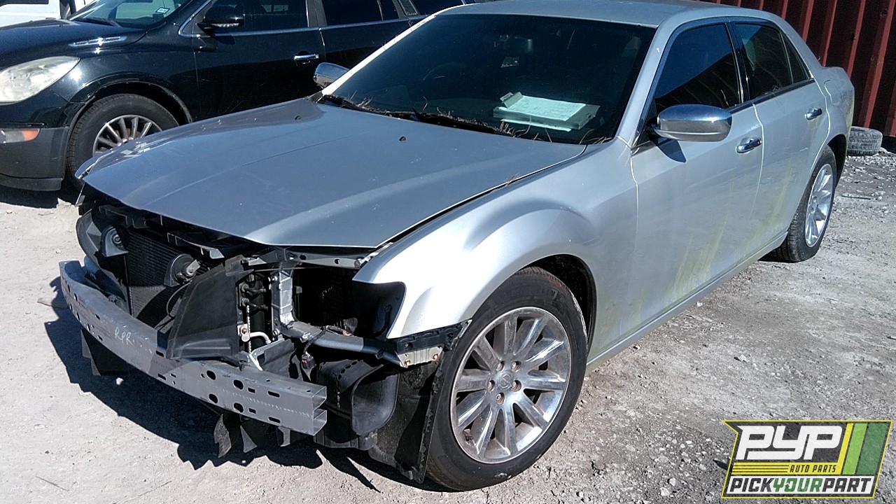 2012 CHRYSLER 300 partes disponibles
