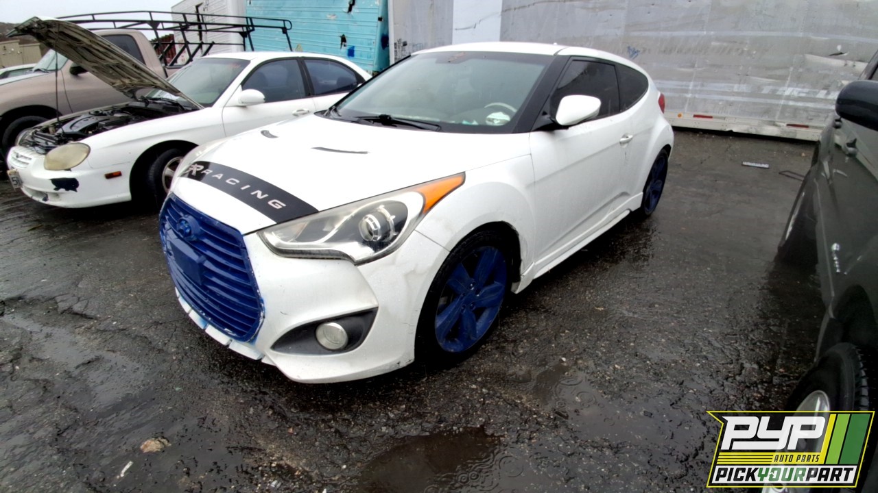 2013 HYUNDAI VELOSTER partes disponibles