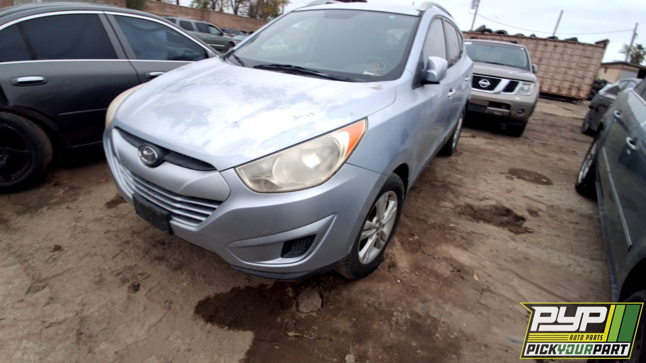 2011 HYUNDAI TUCSON available for parts