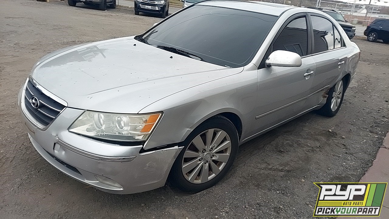 2009 HYUNDAI SONATA available for parts