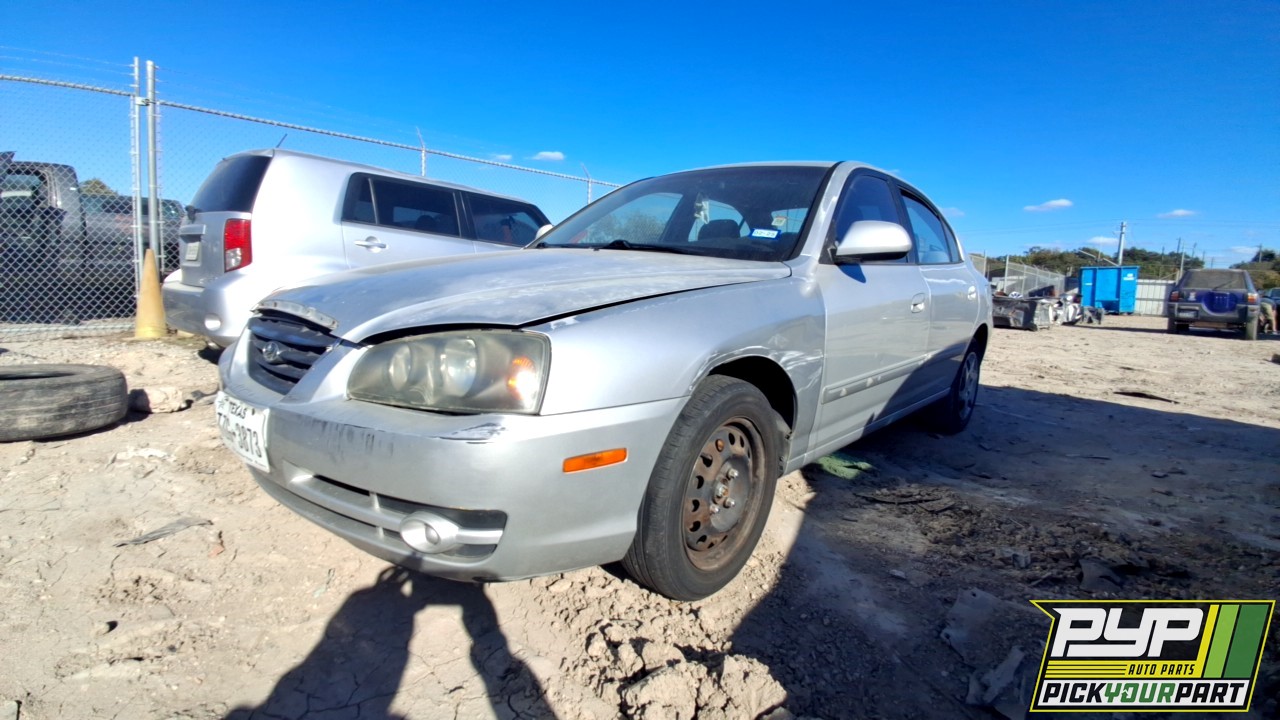 2004 HYUNDAI ELANTRA partes disponibles