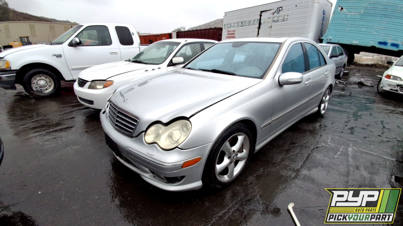 2005 MERCEDES-BENZ C230 partes disponibles