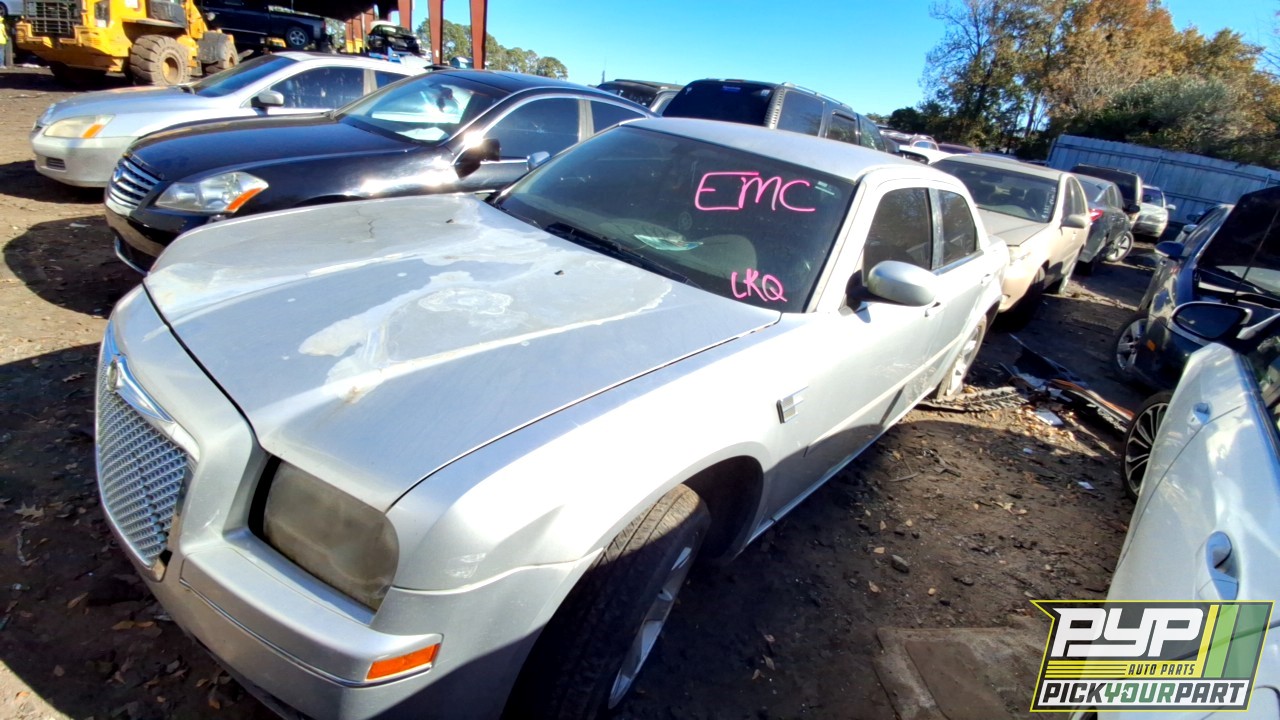 2007 CHRYSLER 300 available for parts
