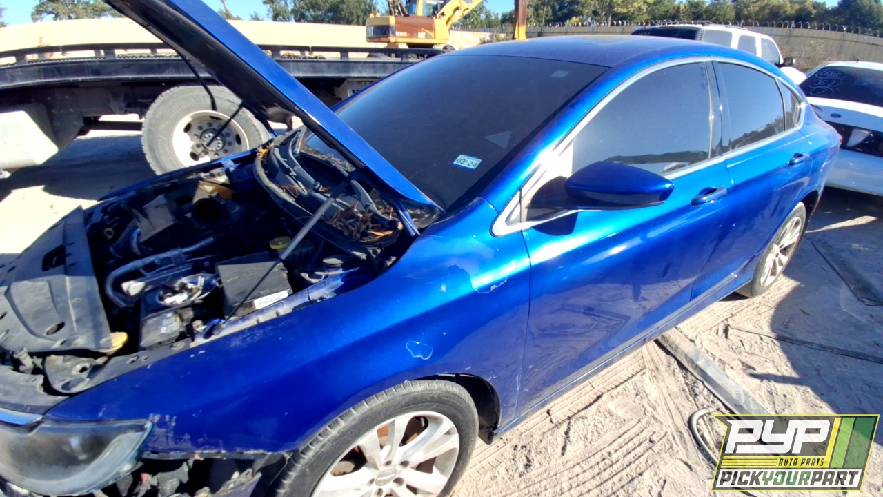 2016 CHRYSLER 200 partes disponibles