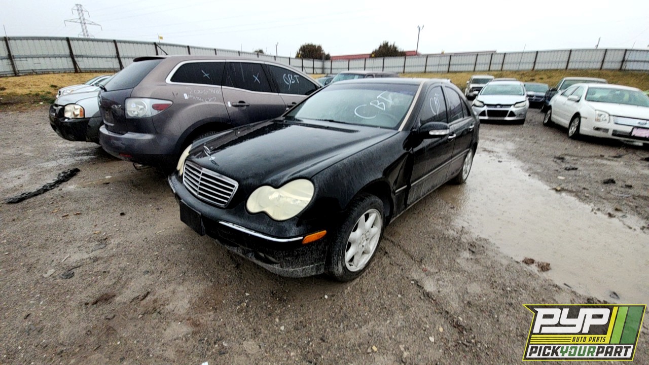 2002 MERCEDES-BENZ C240 partes disponibles