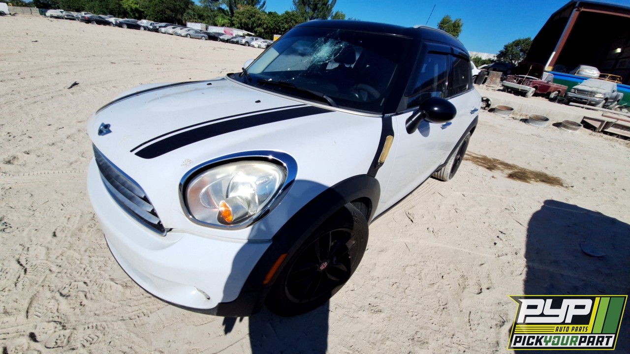 2012 MINI COOPER COUNTRYMAN partes disponibles