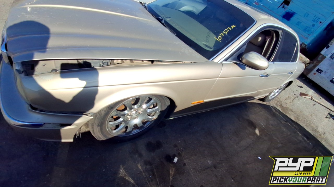 2004 JAGUAR XJ8 partes disponibles