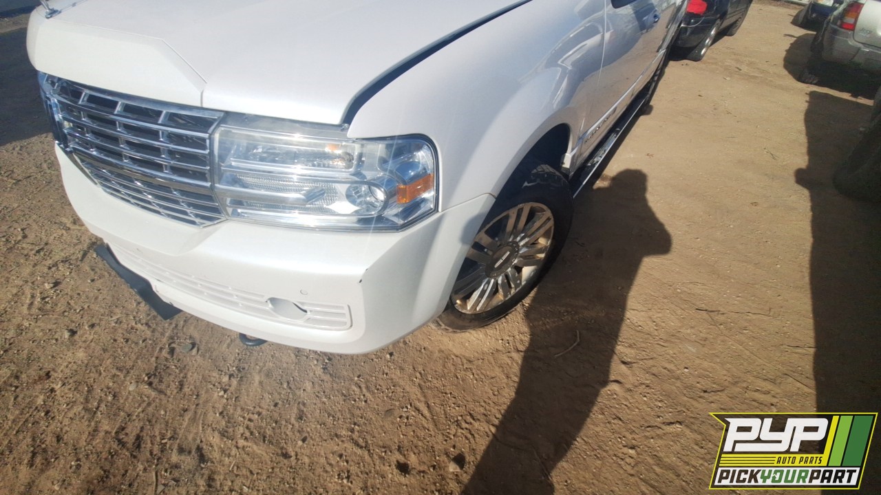 2011 LINCOLN NAVIGATOR partes disponibles