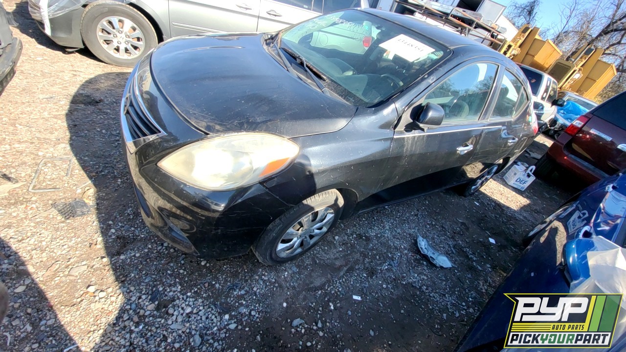 2012 NISSAN VERSA partes disponibles