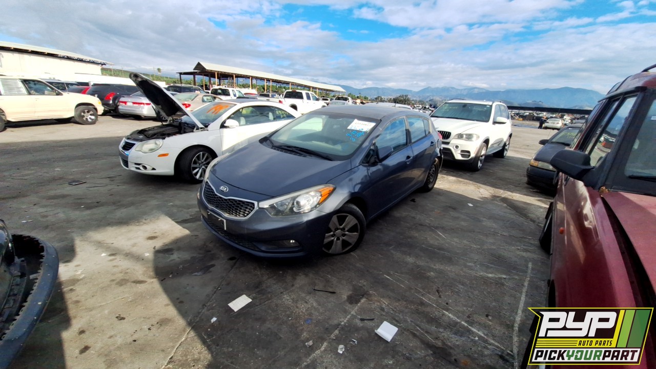 2016 KIA FORTE5 partes disponibles
