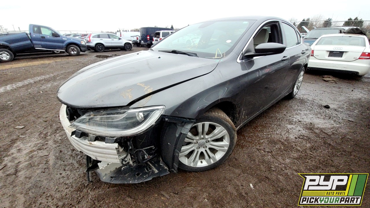 2015 CHRYSLER 200 partes disponibles