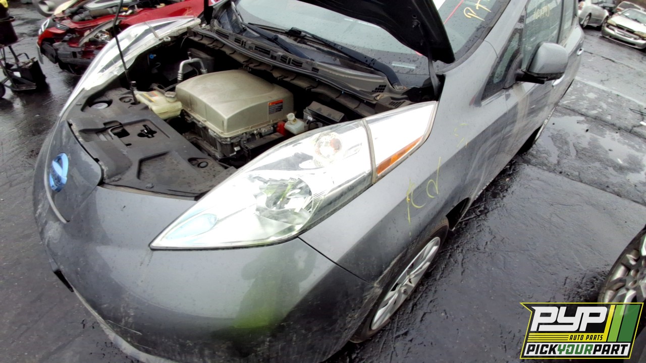 2016 NISSAN LEAF partes disponibles