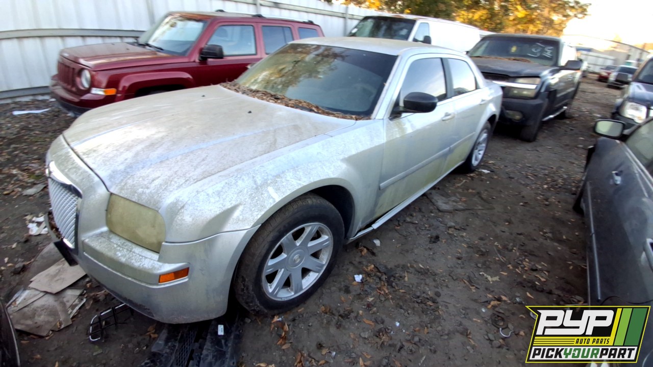 2006 CHRYSLER 300 partes disponibles