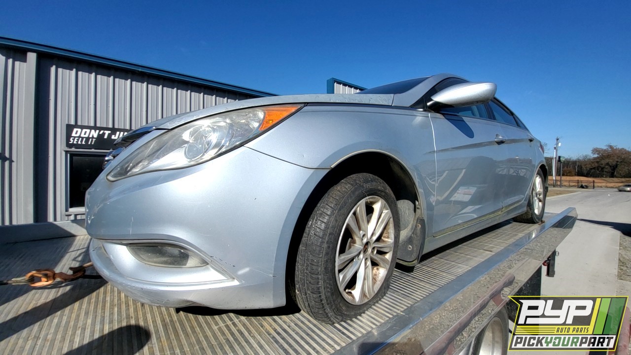 2013 HYUNDAI SONATA available for parts