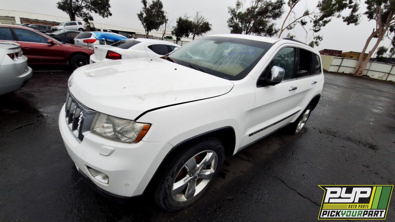 2013 JEEP GRAND CHEROKEE partes disponibles