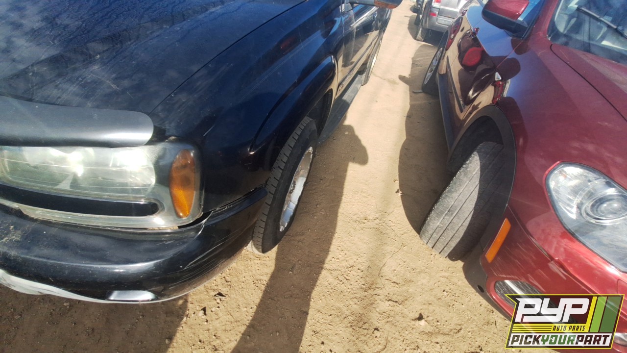 2004 CHEVROLET TRAILBLAZER available for parts