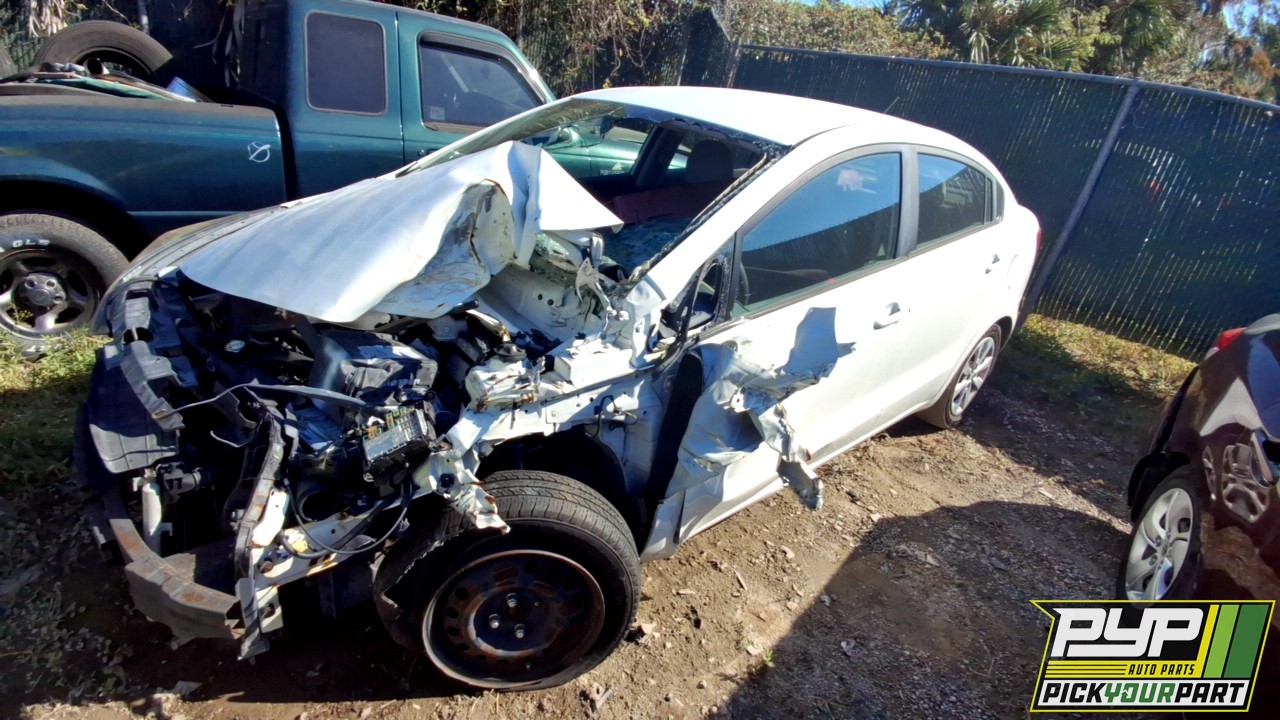 2014 KIA RIO partes disponibles