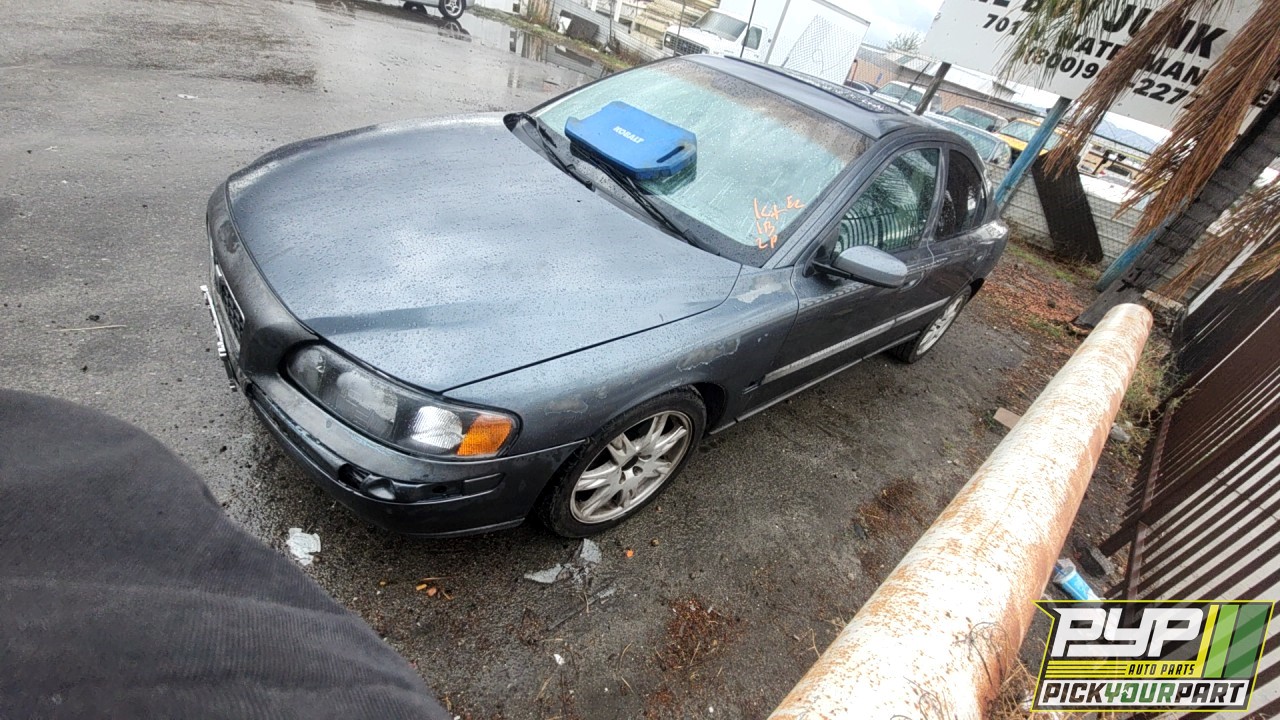 2004 VOLVO S60 available for parts