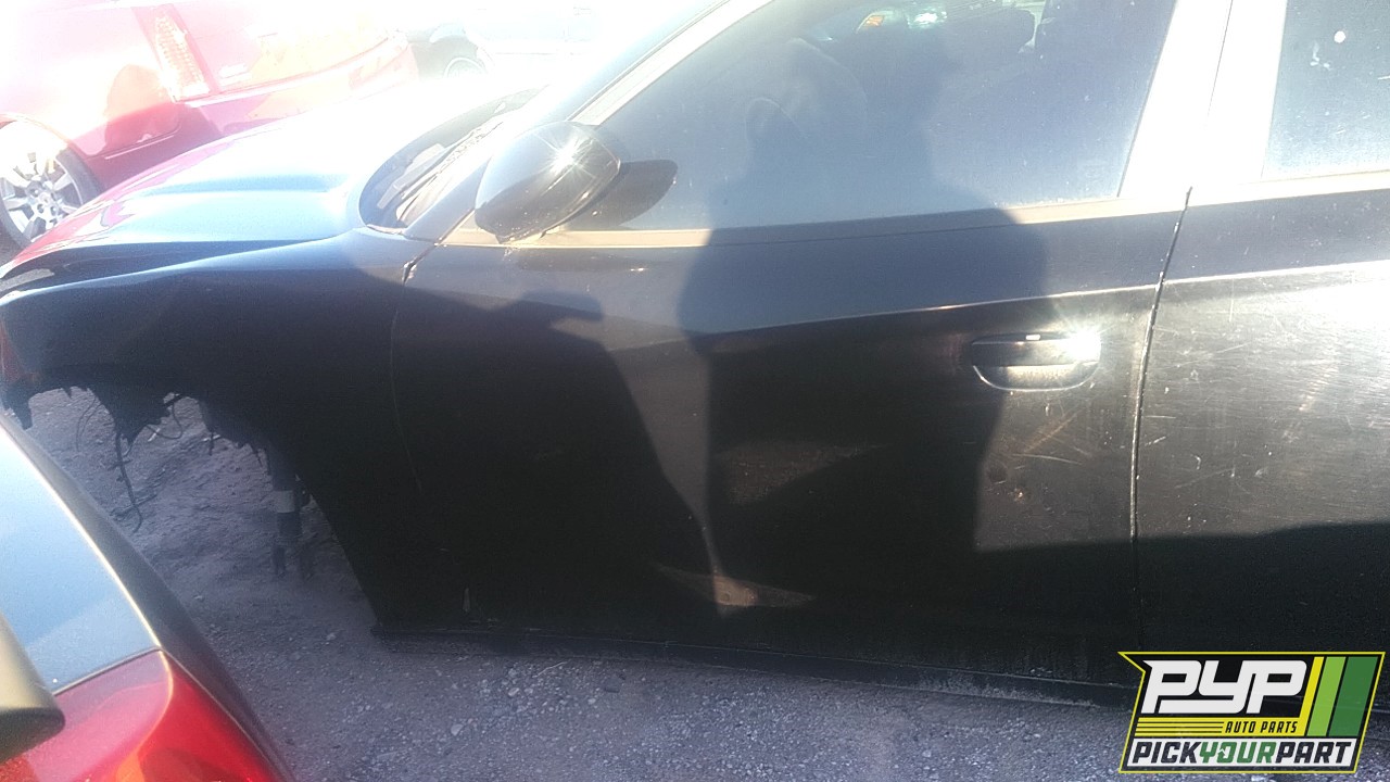 2015 DODGE CHARGER partes disponibles