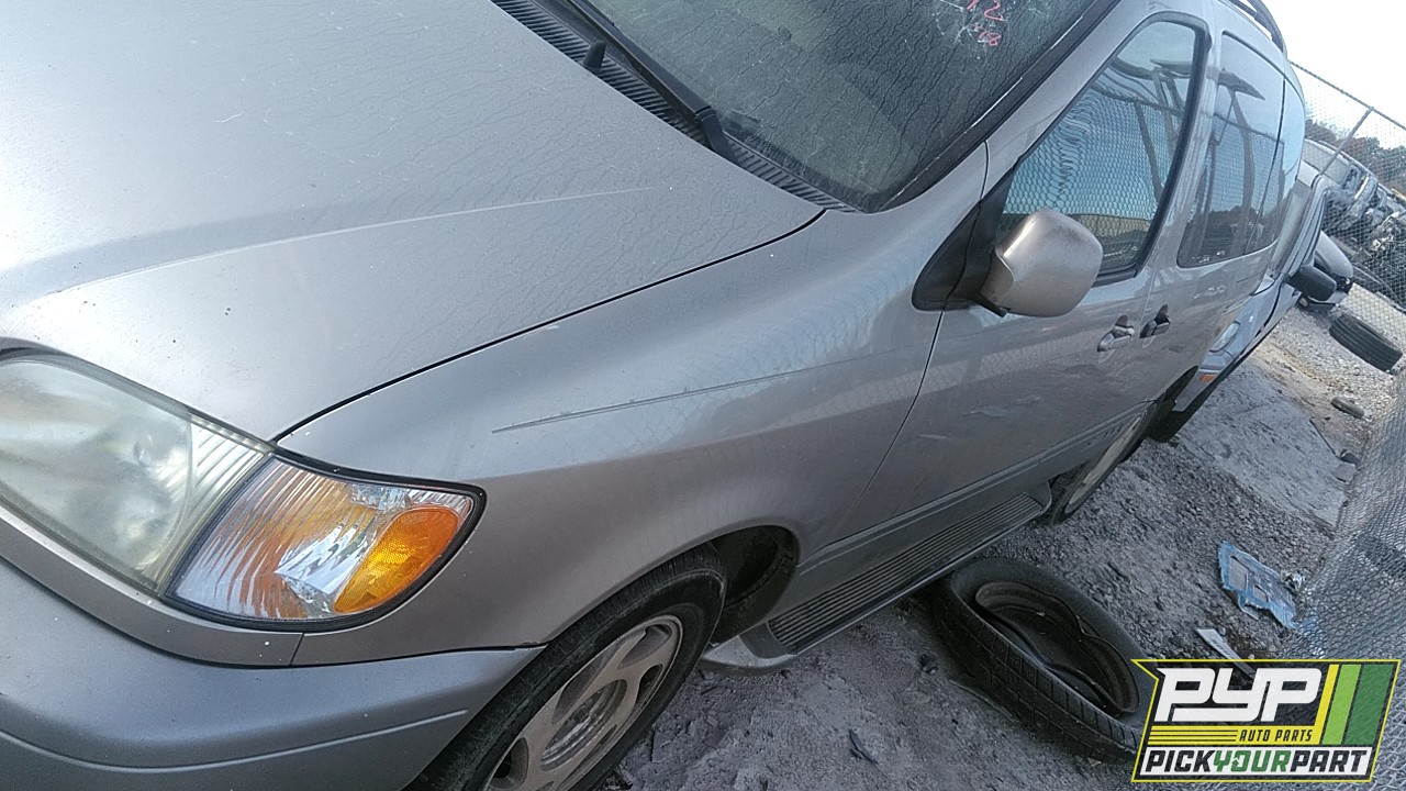 2003 TOYOTA SIENNA partes disponibles