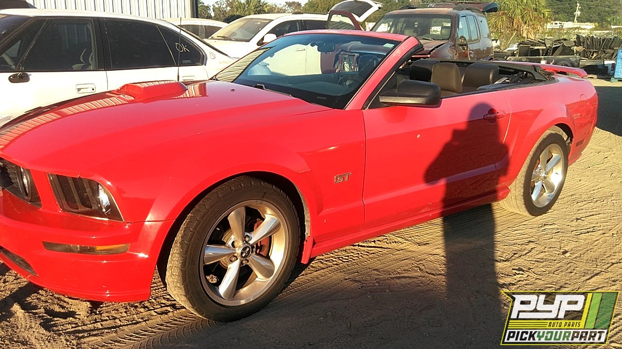 2005 FORD MUSTANG partes disponibles