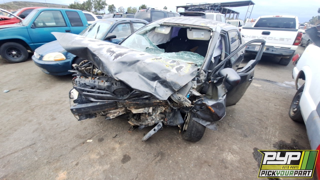 2011 TOYOTA COROLLA partes disponibles