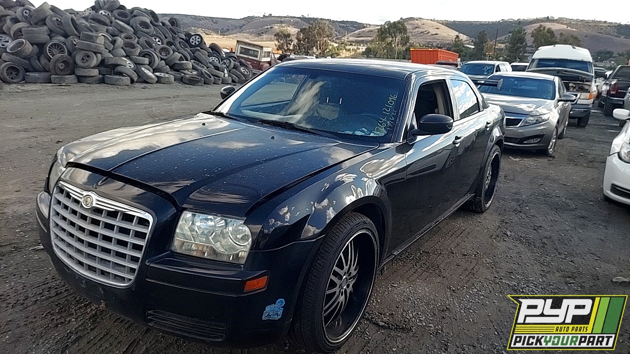 2007 CHRYSLER 300 available for parts