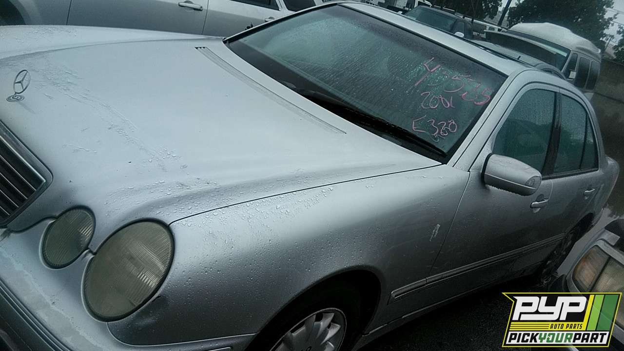 2001 MERCEDES-BENZ E320 partes disponibles