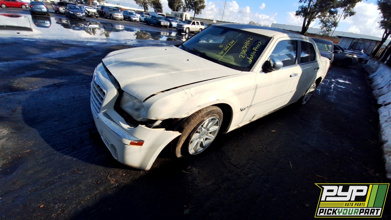 2006 CHRYSLER 300 available for parts