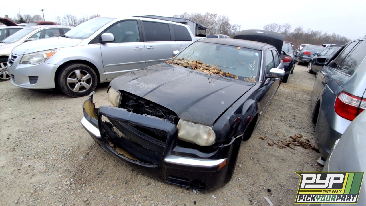 2006 CHRYSLER 300 available for parts